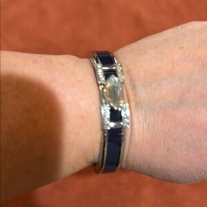 Elegant Silver and Black Women's Bracelet with Crystal